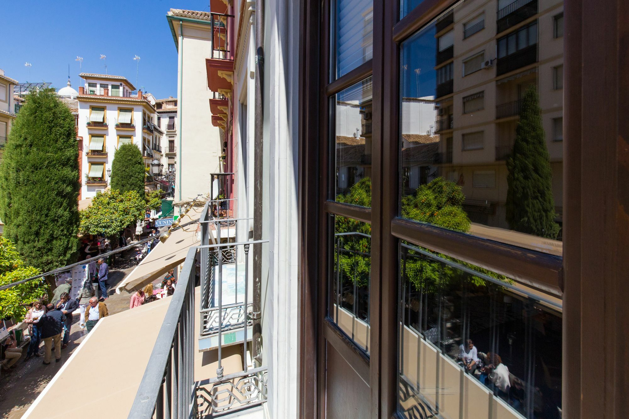 Los Lobos Suites Apartamentos Granada Luaran gambar