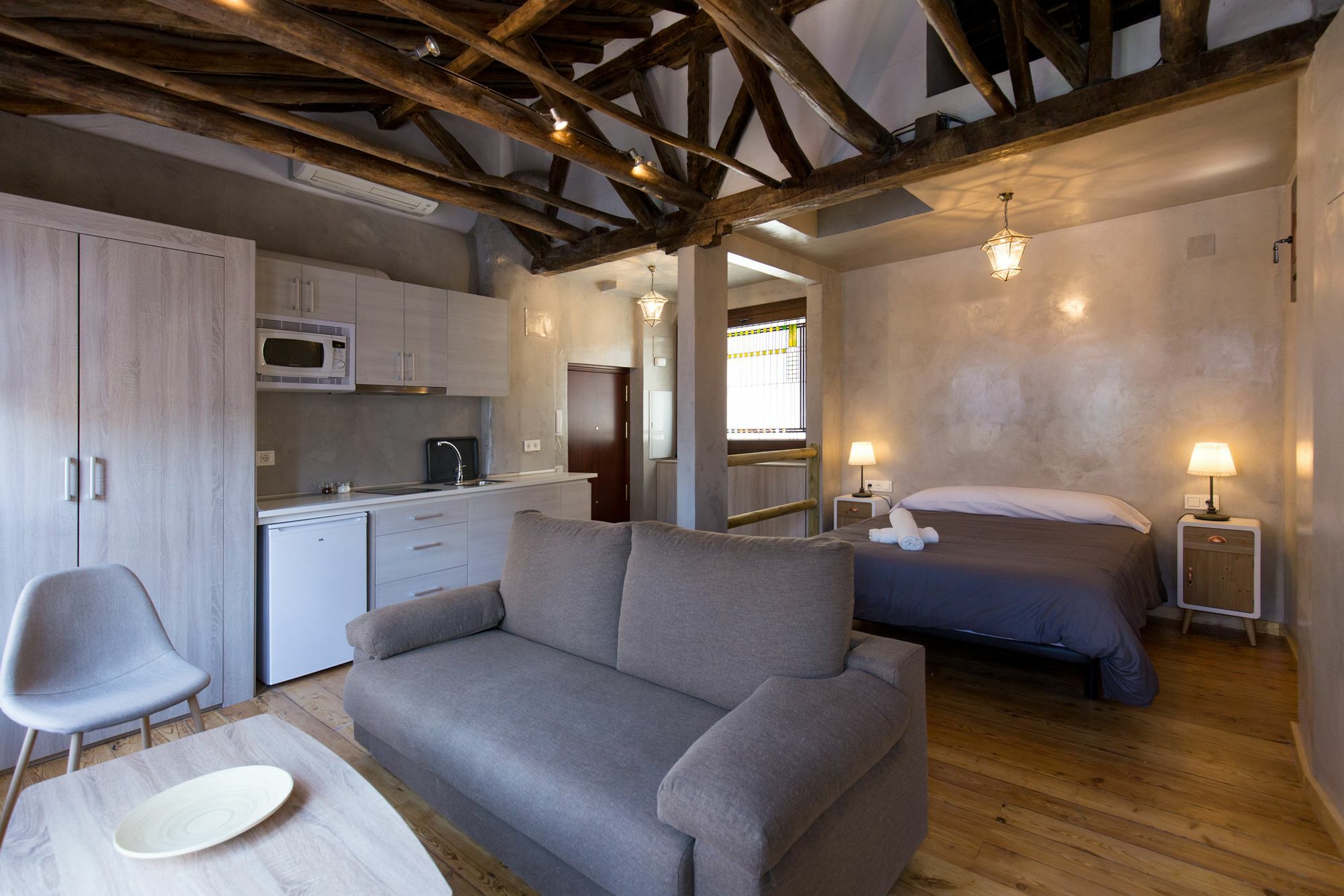 Los Lobos Suites Apartamentos Granada Luaran gambar