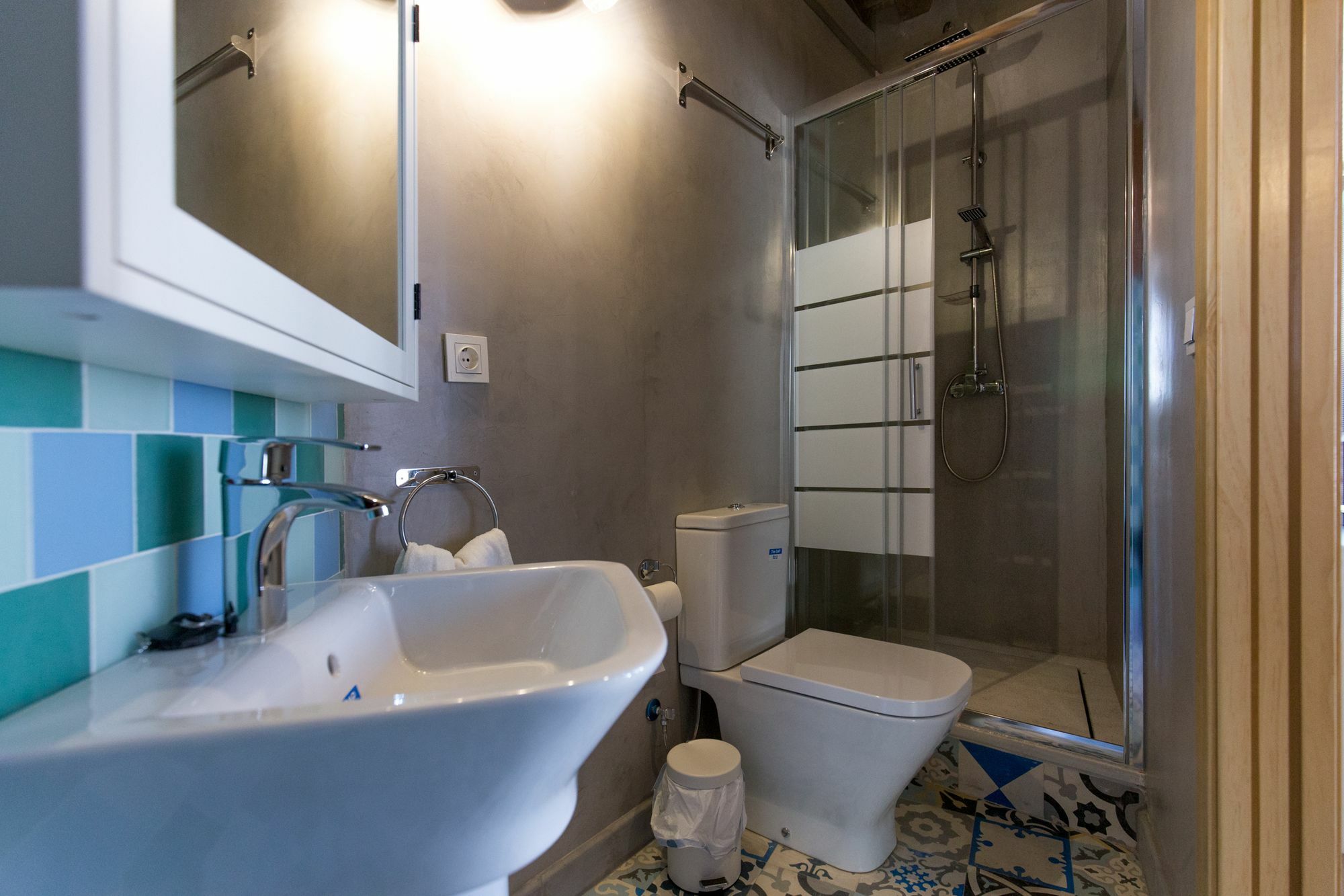 Los Lobos Suites Apartamentos Granada Luaran gambar