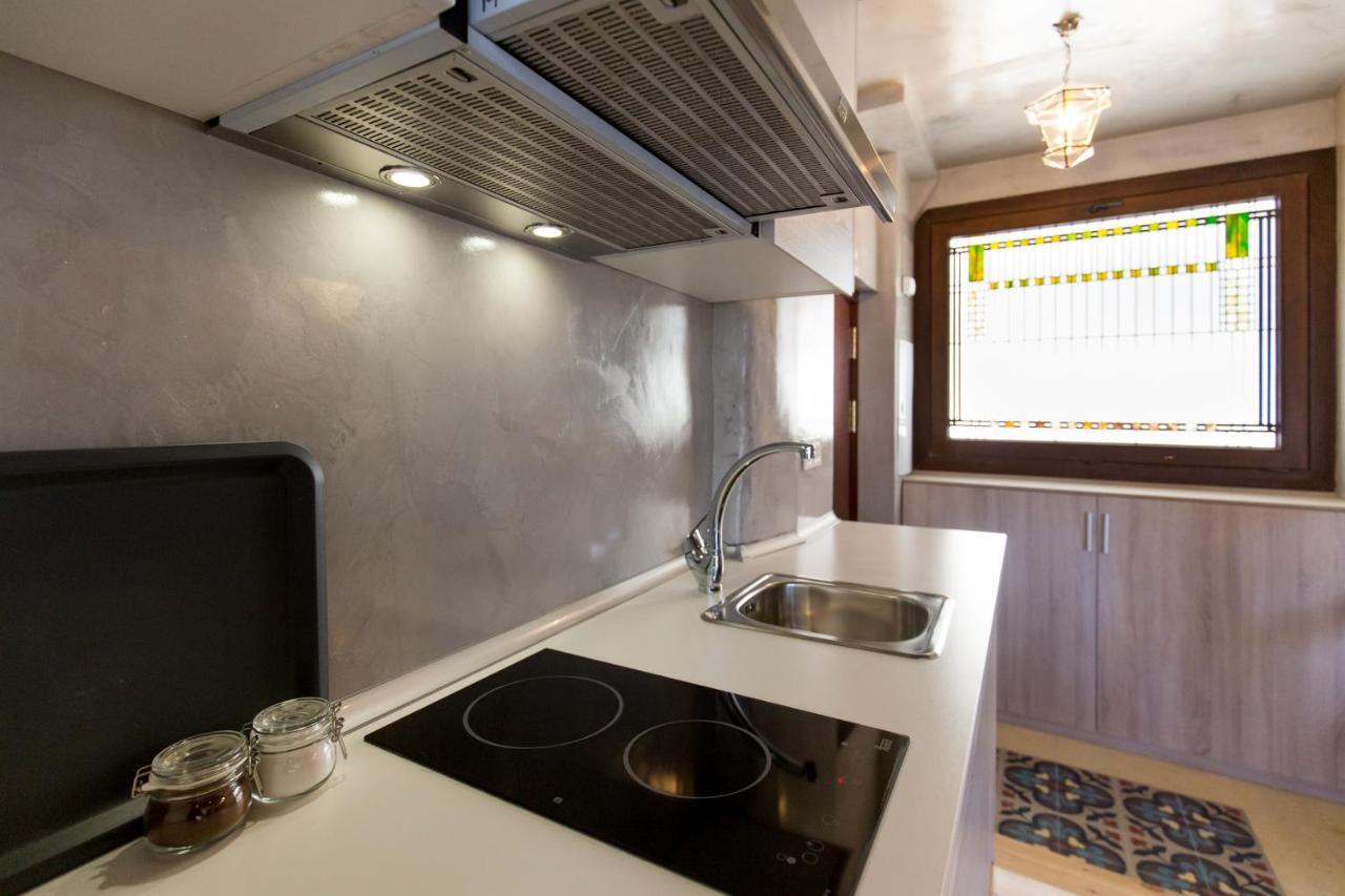 Los Lobos Suites Apartamentos Granada Luaran gambar